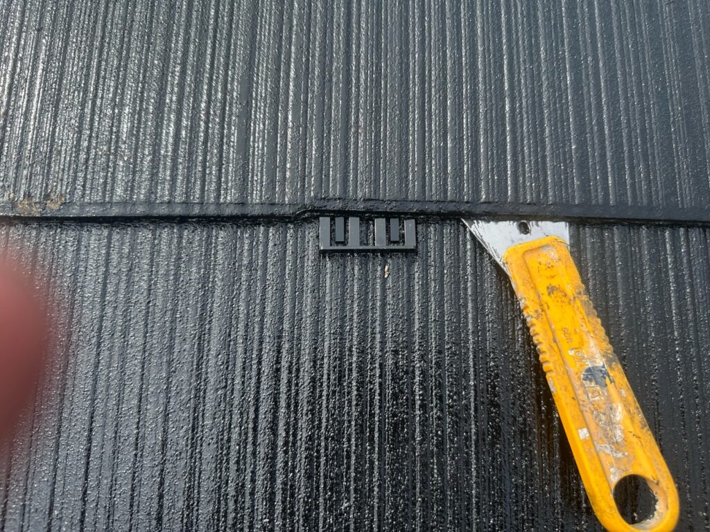 屋根タスペーサー設置。