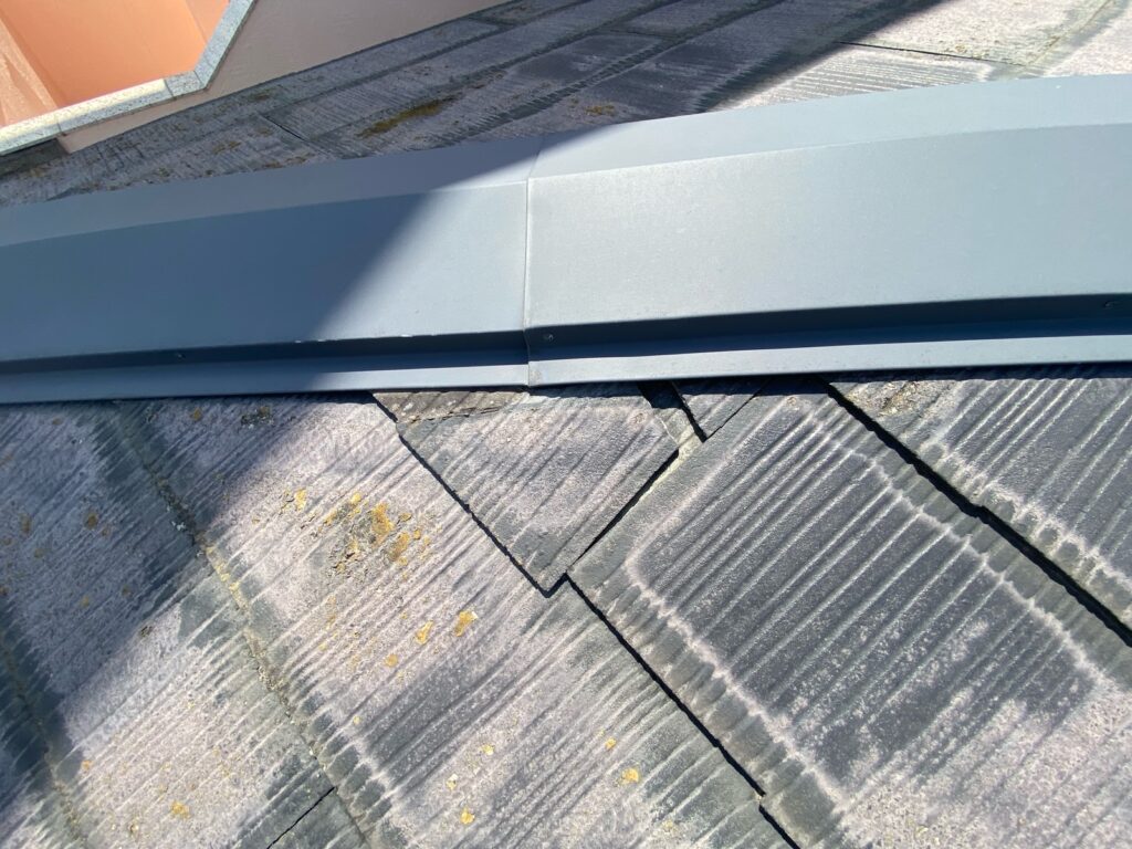 屋根欠落しています。