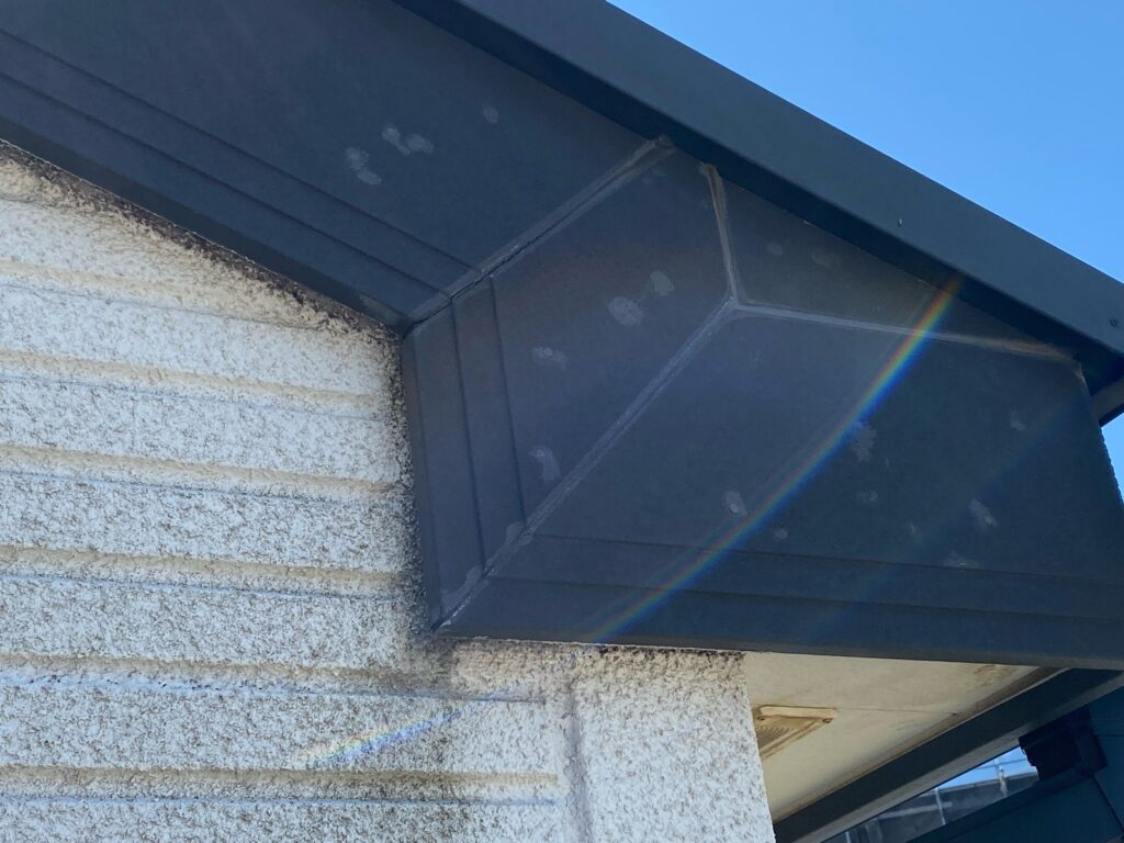 破風ジョイント部劣化しています。