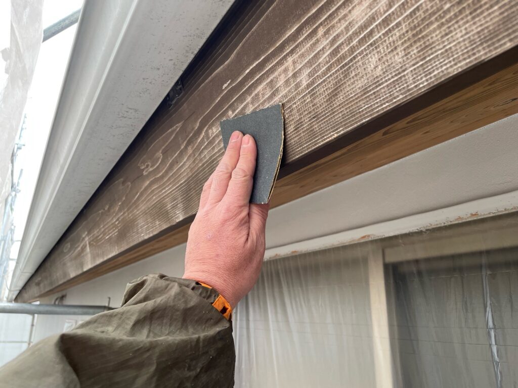 破風下地処理。