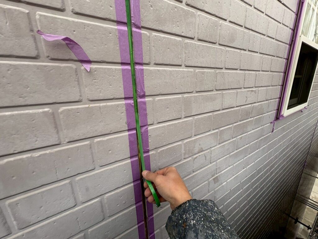 外壁コーキングボンドブレーカー施工。